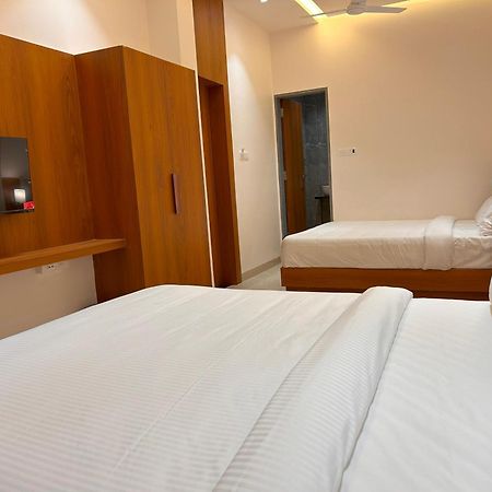 Hotel Neem Heritage Shirdi Extérieur photo