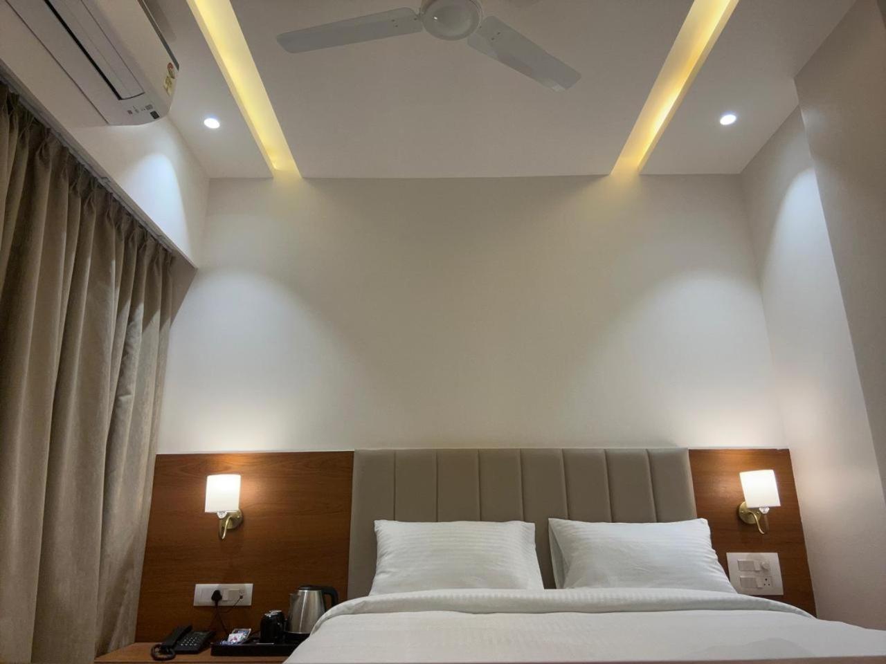 Hotel Neem Heritage Shirdi Extérieur photo
