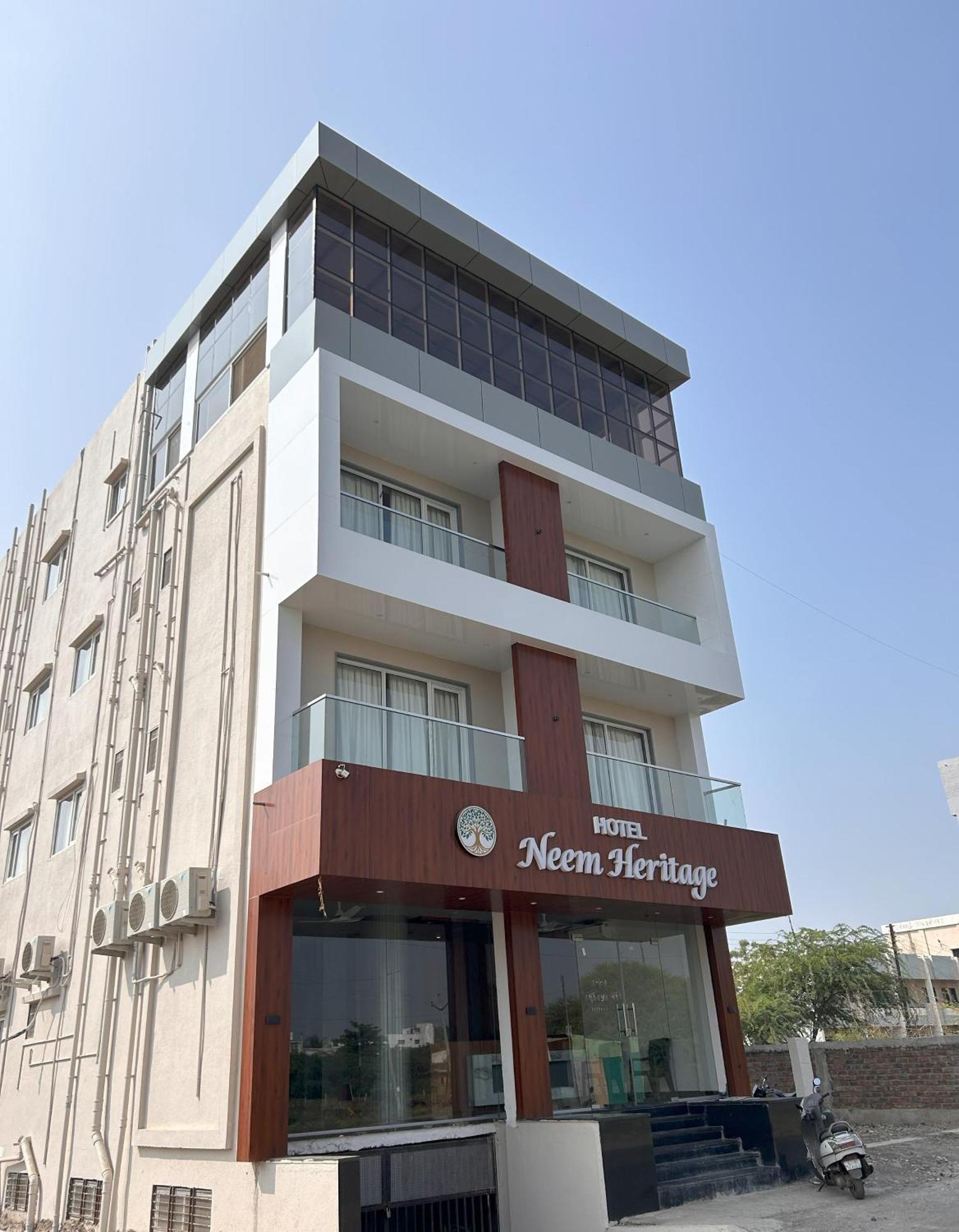 Hotel Neem Heritage Shirdi Extérieur photo