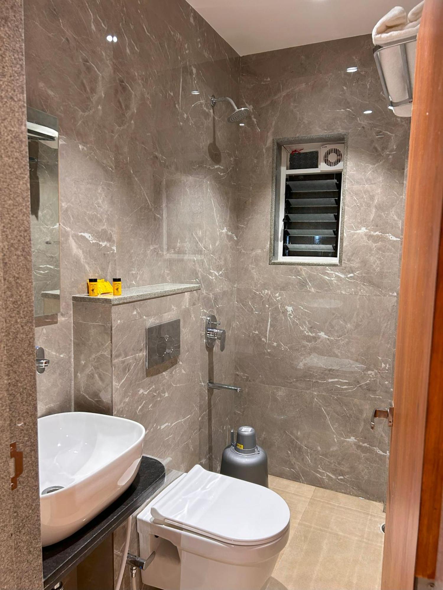 Hotel Neem Heritage Shirdi Extérieur photo