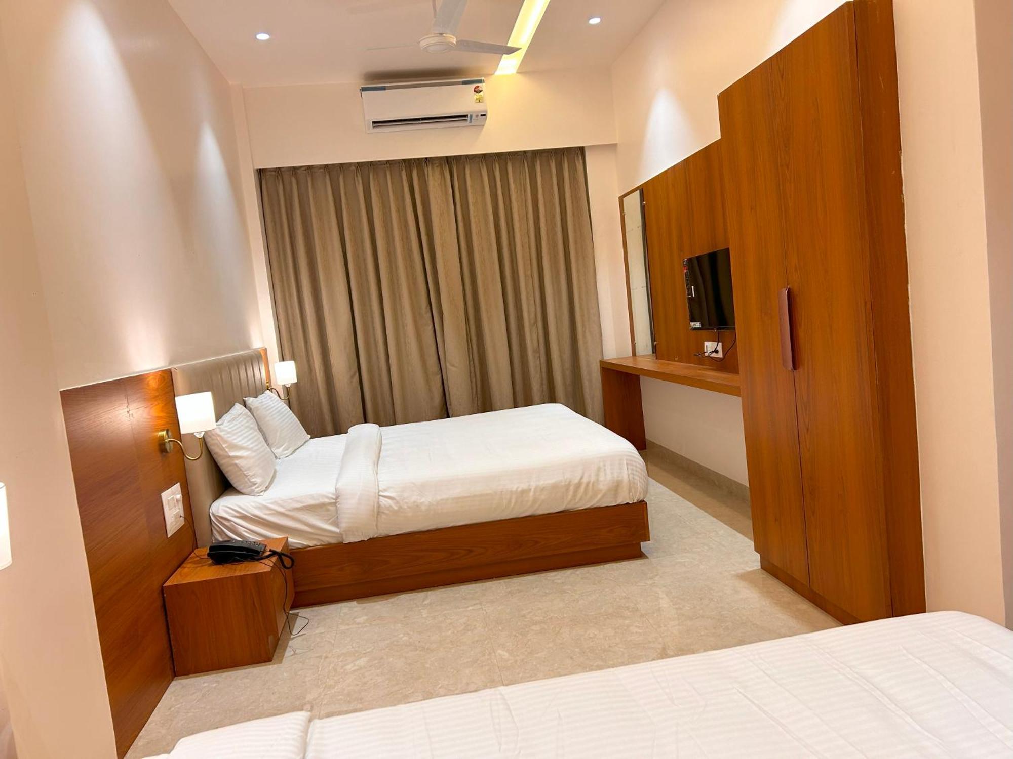 Hotel Neem Heritage Shirdi Extérieur photo