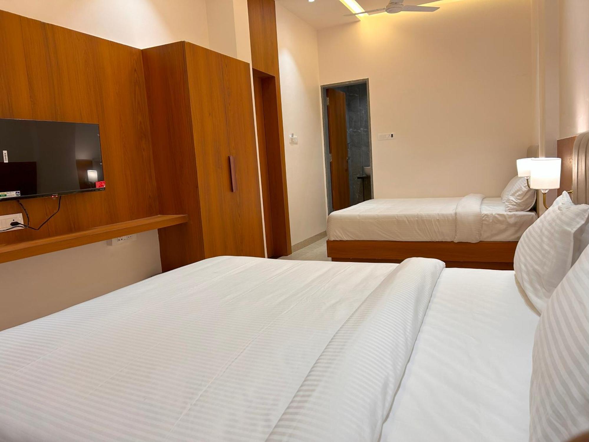 Hotel Neem Heritage Shirdi Extérieur photo