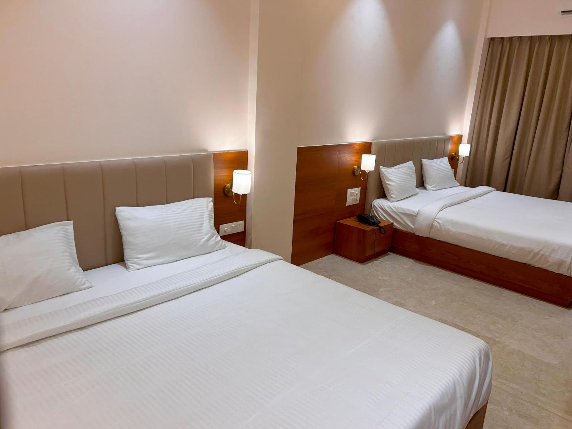 Hotel Neem Heritage Shirdi Extérieur photo