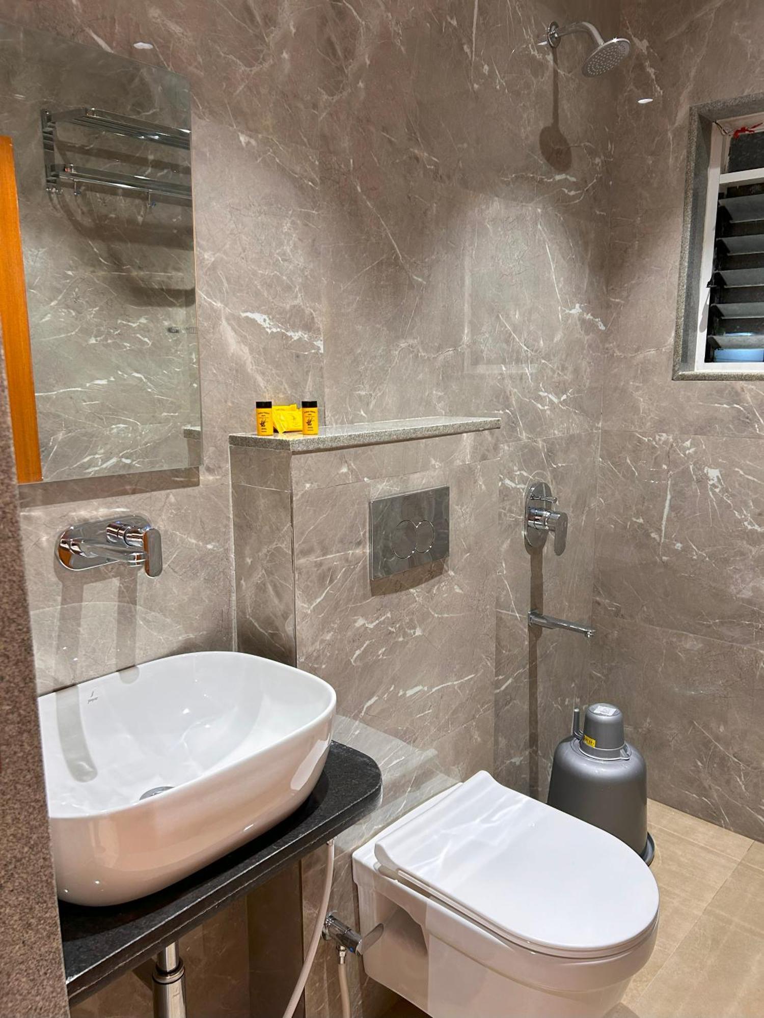 Hotel Neem Heritage Shirdi Extérieur photo